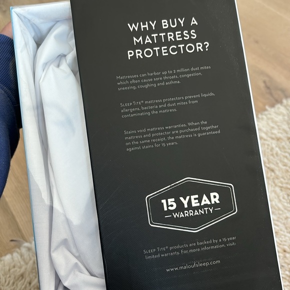 Malouf sleep tite king mattress protector - Picture 2 of 5